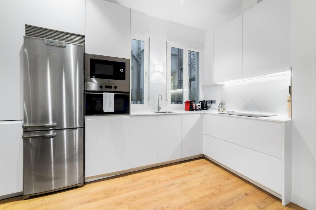 2 Bedrooms 1 Bathroom Furnished - Centro - Equipped & Stylish - Minty Stay Мадрид Екстериор снимка